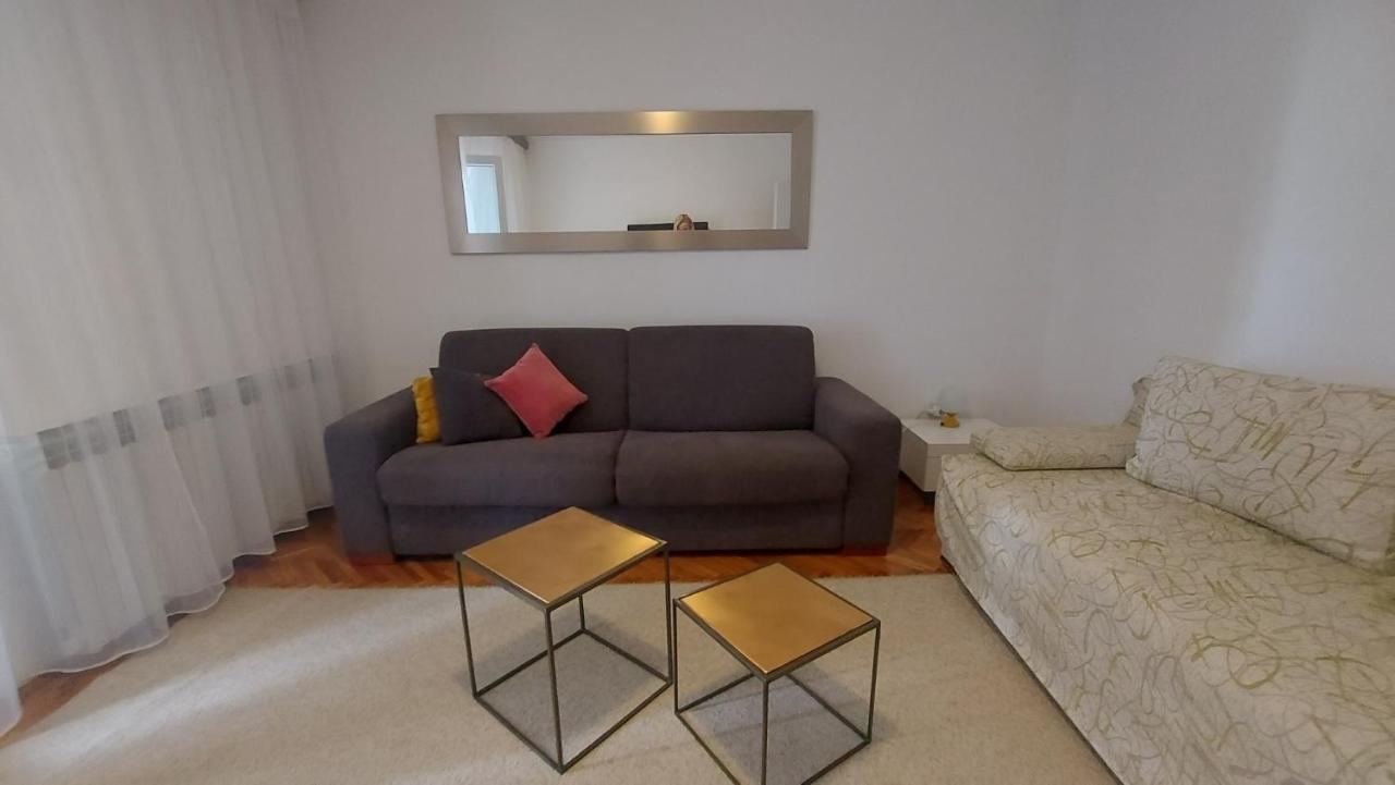 Corina & Franco Apartment Senj  Luaran gambar