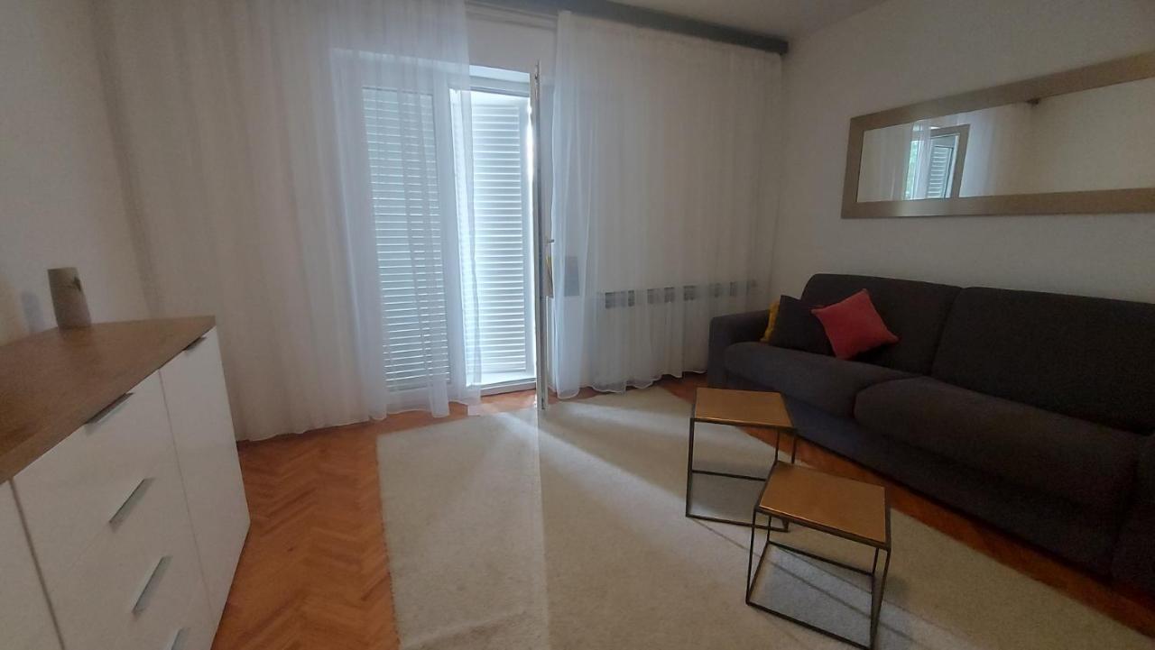 Corina & Franco Apartment Senj  Luaran gambar